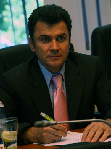 Mircea Dolha (C) eMM.ro